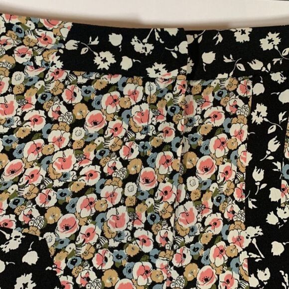 Topshop Black Multi-Coloured Floral Shorts - Picture 3 of 6